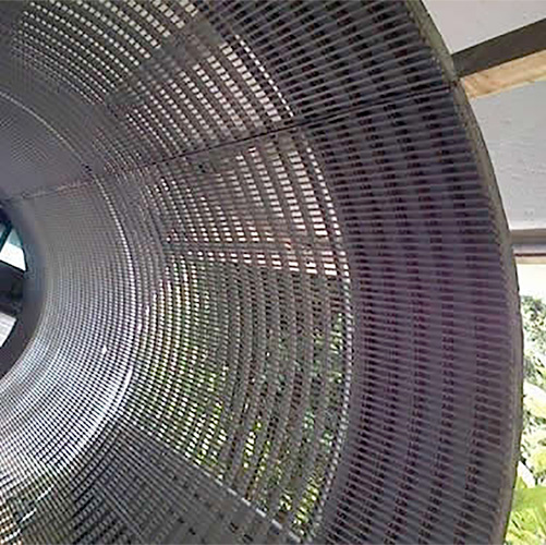 Cylindrical wedge wire screen